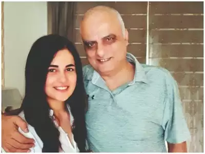 Radhika madan with her father Sujit Madan