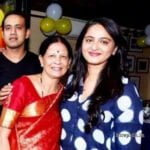 Anushka Shetty with her mother Prafulla Shetty